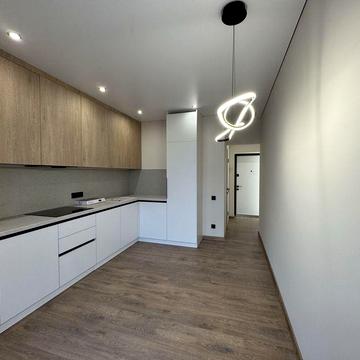 Продам 1-кім квартиру з ремонтом в новобудові