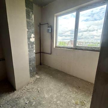 Простора двокімнатна квартира з мін оформленням! Сертифікат!