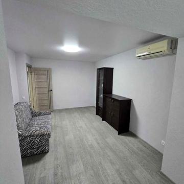 Сдам 1 комнатную квартиру на Савкина 4 ( ж/м  Красный Камень)