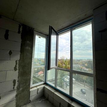 Володимира Івасюка вул., 82