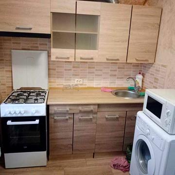 Здам 1к поруч метро Чернігівська, Дарниця, вул. Малишка.