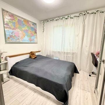 Трикімнатна квартира з ремонтом на сихові