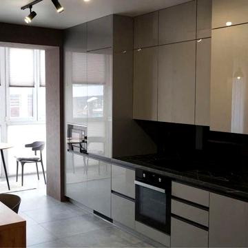 Квартира з дизайнерським ремонтом