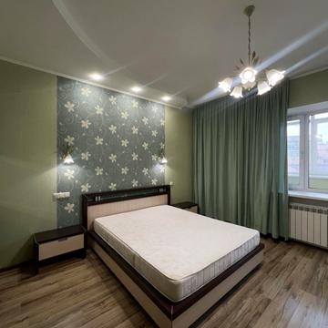 Вячеслава Чорновола вул., 25