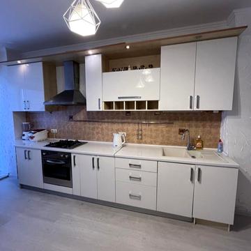 Незалежності вул., 23