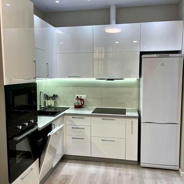 Володимира Моссаковського вул. (Клари Цеткін), 7