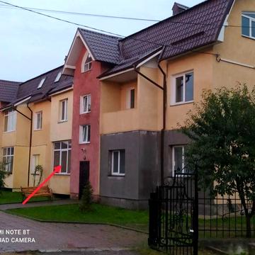 Продається 3- х кімнатна квартира площею 61м. кв.