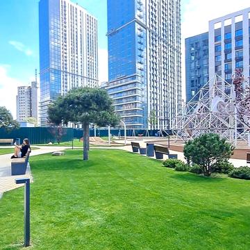 Академіка Заболотного вул., 1-Б