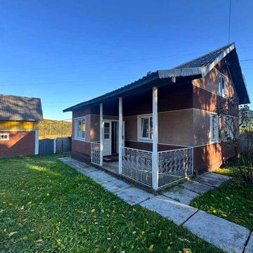 Продається господарство в  Чернівецькій обл, с. Глибочок.