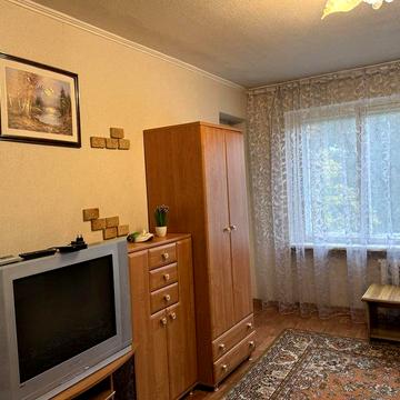Продам власну  2-к на вул.Терещенківська,2