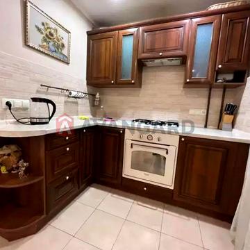 Продам 3 кімнатну сімейну квартиру з капітальним ремонтом 70 м2