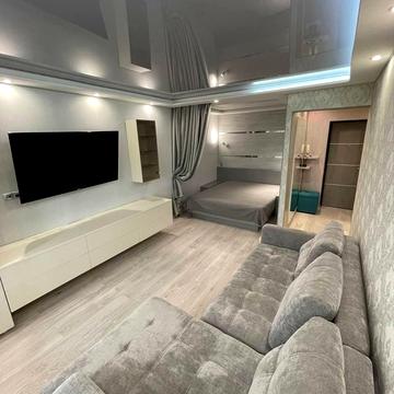 Незалежності вул. (Титова), 18-Б