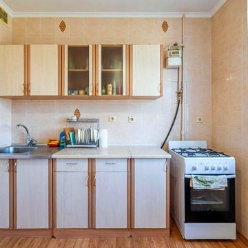 Продам 2 кім., Ревуцького 34, Дарницький район, Харківська, Позняки!