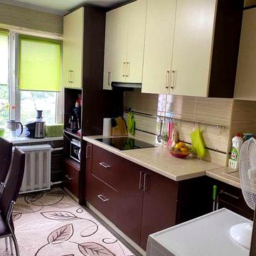 Продам 3-кімнатну квартиру на вул. Мандриківська, 141 (з ремонтом)
