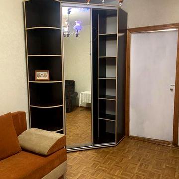 Сдам 2 х комнатную квартиру ул Левитана 105
