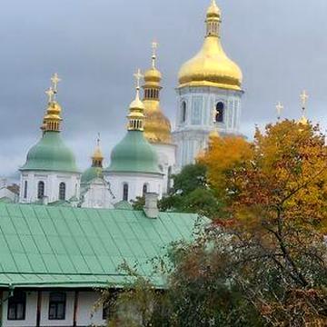 Продам квартиру . 3 к. Стрілецька 7/6 . Ярославів Вал. Золоті