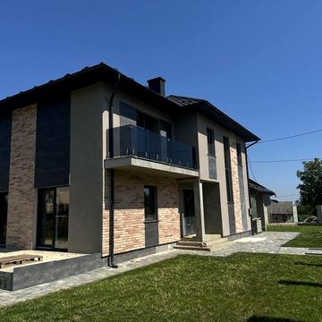 Продам будинок на Роші