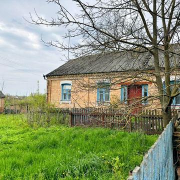Продам будинок в затишному місці