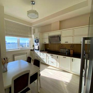 Продаж  3к квартири(92м.кв)Панорамний вид.5 хв від м.Чернігівська ЖК Гната Хоткевича
