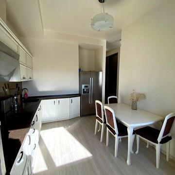 Продаж  3к квартири(92м.кв)Панорамний вид.5 хв від м.Чернігівська ЖК Гната Хоткевича