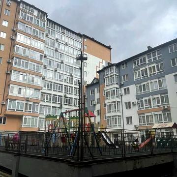 2-х кімнатний сирець в центрі, вул. Мельника 10 ЖК Центральний