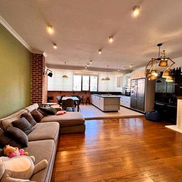 Роскошный пентхаус 180м  4 Комнаты в ЖК Армейский возле Парка Победы!