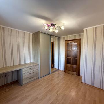 Бродівська вул., 52