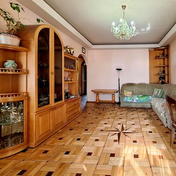 Науки просп. (Леніна), 50а
