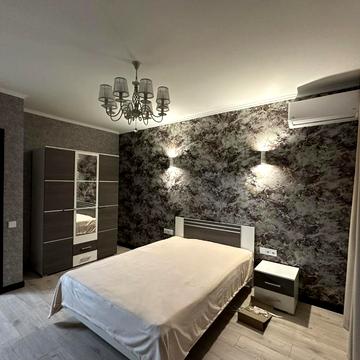 Подільська, 10/1