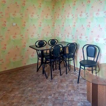 Академіка Павлова вул., 142б