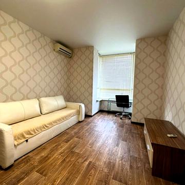 Практична вул., 6