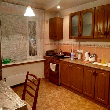 Актуальна! 2-кім з меблями та технікою на Пісках (Ромакс)