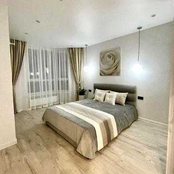 Молодіжна вул., 4