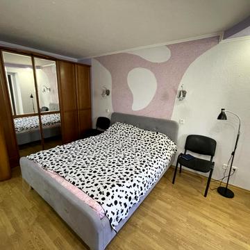 Степана Бандери вул., 9