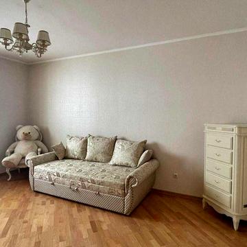 1 кімнатна, 44,8 м2, Драгоманова 6/1