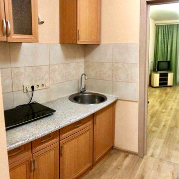 Продаж квартири з ремонтом, меблями!Вид на Набережну!Виізд до Києва!