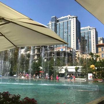 Сдам 2-х комн. шикарную теплую уютную кв. в Аркадии. Гагарин Плаза.