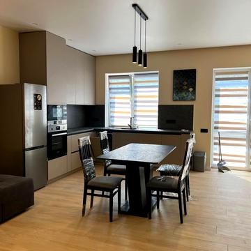 Українська вул., 30б