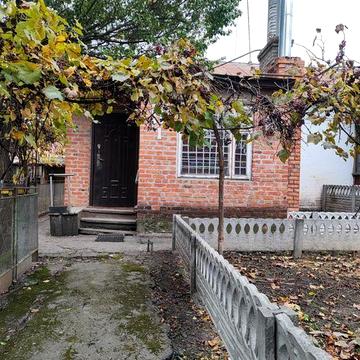 Продам 3к квартиру в Глобино з ділянкою та гаражем
