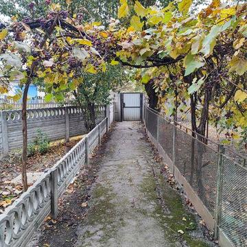 Продам 3к квартиру в Глобино з ділянкою та гаражем