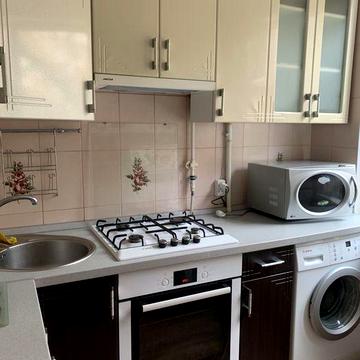 Сдам 2 ком.квартиру !