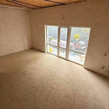 Таунхаус з частковим ремонтом