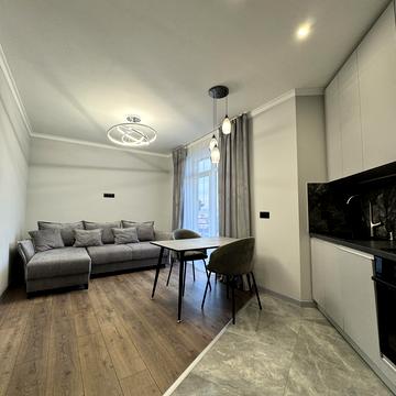 Загорська вул., 121