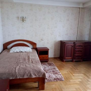 Русанівський бульв., 12