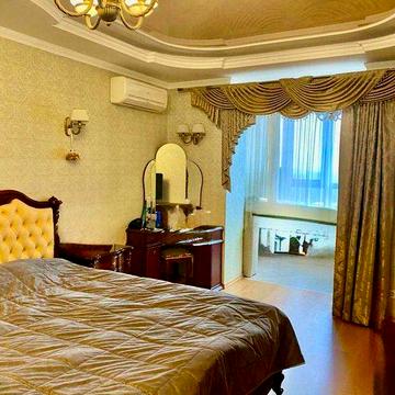 Топ-локация! 3 мин до парка и ТЦ! Продам квартиру с двумя спальнями.