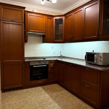 Золотоустівська вул., 34