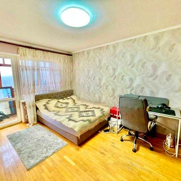 1-кім Мрії (Академіка Туполєва), 17/19 Святошинський, ст.м Нивки Цегла