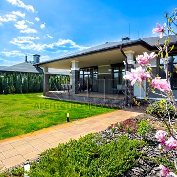 Золочівська