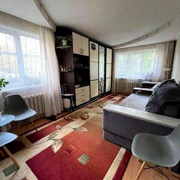 Продам 2-комн квартиру в районе Батумская ул.