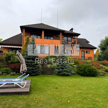 Івана Франка вул. (Некрасова), 1-А